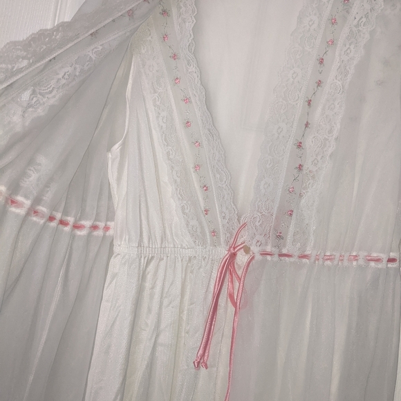 2 piece DreamAway vintage gown/robe set M - Picture 5 of 16